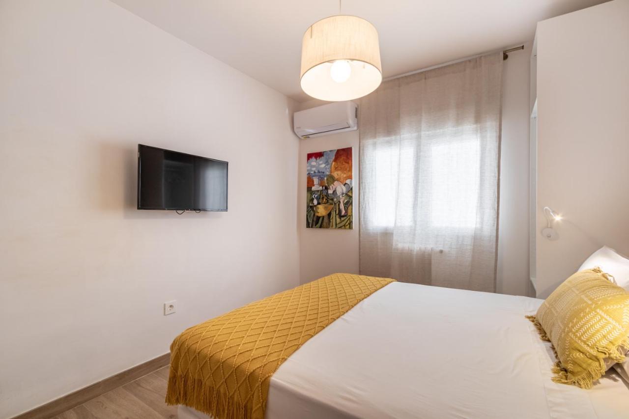 Bns Triunfo Centro Suites Granada Exterior foto